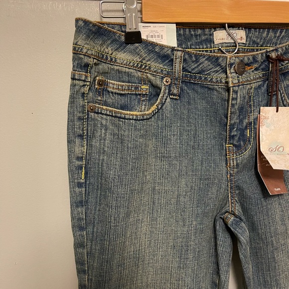 Faded Wash Flare Leg Jeans - Picture 4 of 10